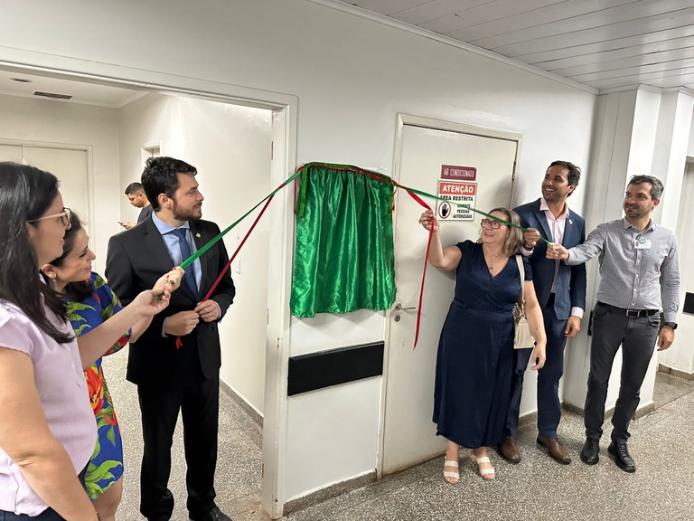 placa inaugural.jpeg