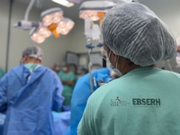 HU-UFGD/Ebserh abre seleção com 11 vagas para médicos e salário acima de R$ 11 mil