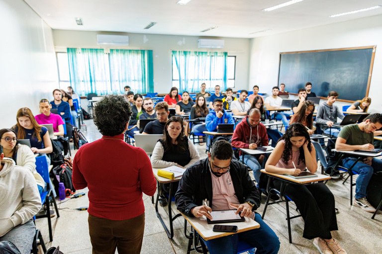 Pesquisa de satisfação ensino aponta que mais de 90% dos residentes indicam o HU-UFGD/HU Brasil