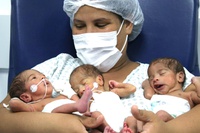 Vivências de maternidade revelam cuidado, desafios e afeto nos hospitais da Rede HU Brasil