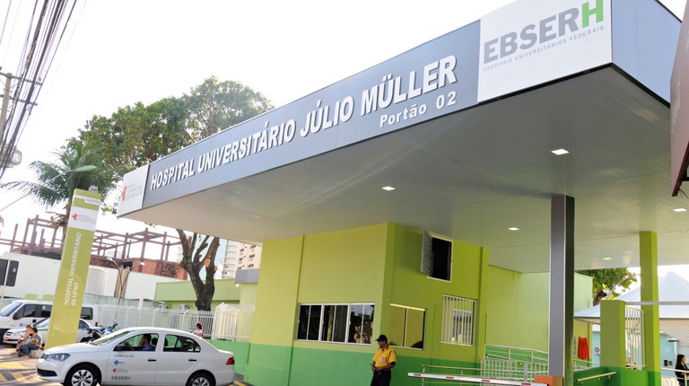 FOTO 2 - FACHADA HUJM.jpg