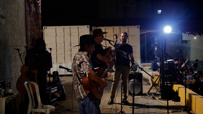 foram mais de 15 apresentações artísticas