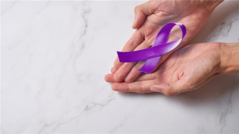 Janeiro Roxo.png