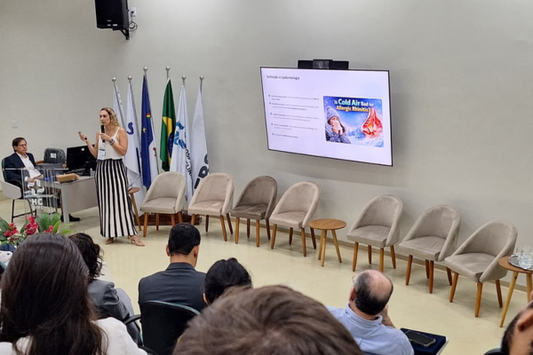 Celebração dos 40 anos da Residência Otorrinolaringologia   - site (10).png