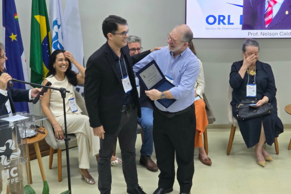Celebração dos 40 anos da Residência Otorrinolaringologia   - site (2).png