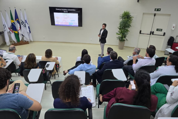 Evento sobre gordura no fígado no HC  - site (4).png