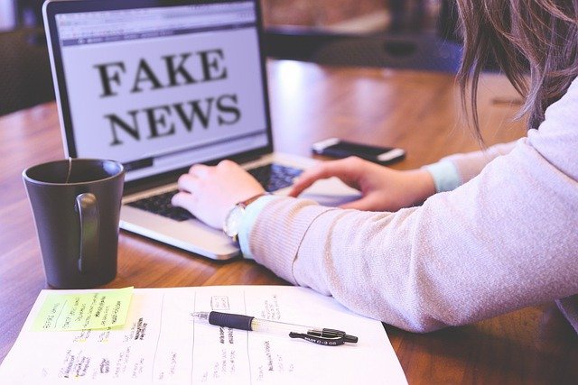 fake-news-4881488640jpg