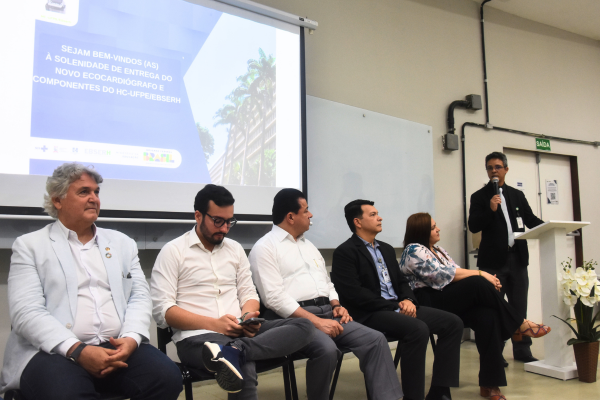 Entrega do ecocardiógrafo - site.png
