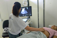 HC-UFPE realiza mais de 50 procedimentos nesta terça-feira (17) em celebração ao mês da mulher