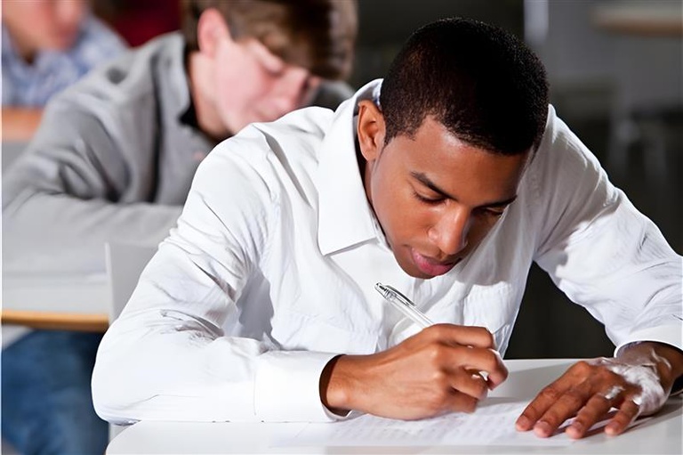 05-01-2025 - Ebserh lança novo concurso para área médica com mais de 150 vagas.jpg