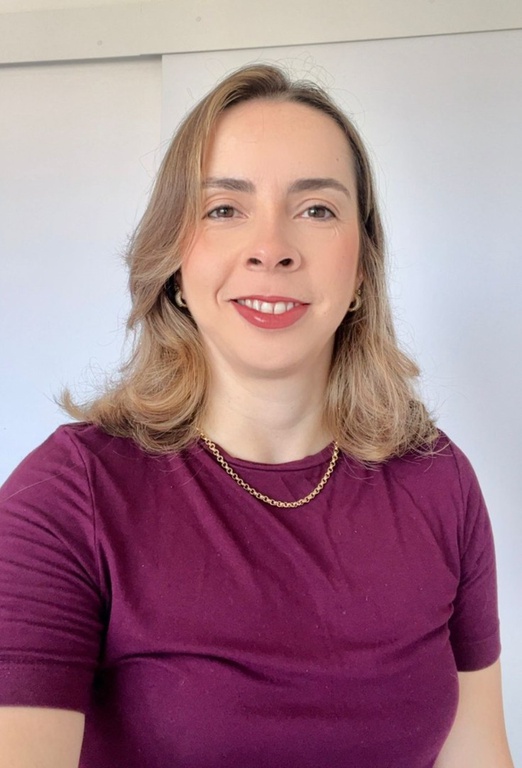 Professora Carol.jpg