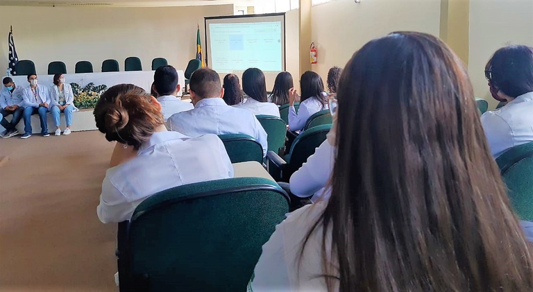 17.08.2022 _ Visita técnica de estudantes de medicina da UFPB ao HULW  (8).jpeg