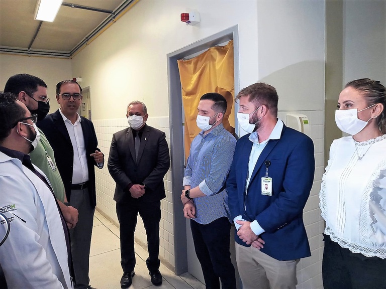 20.10.2022 - HULW - Inauguração de aparelho de densitometria óssea  (1).jpeg