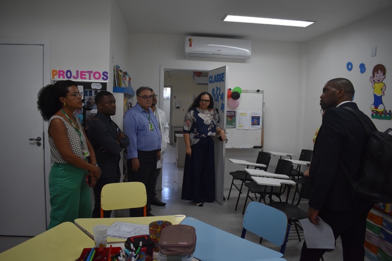Hupes-UFBA recebe visita do Ministério da Saúde de Angola 3.JPG