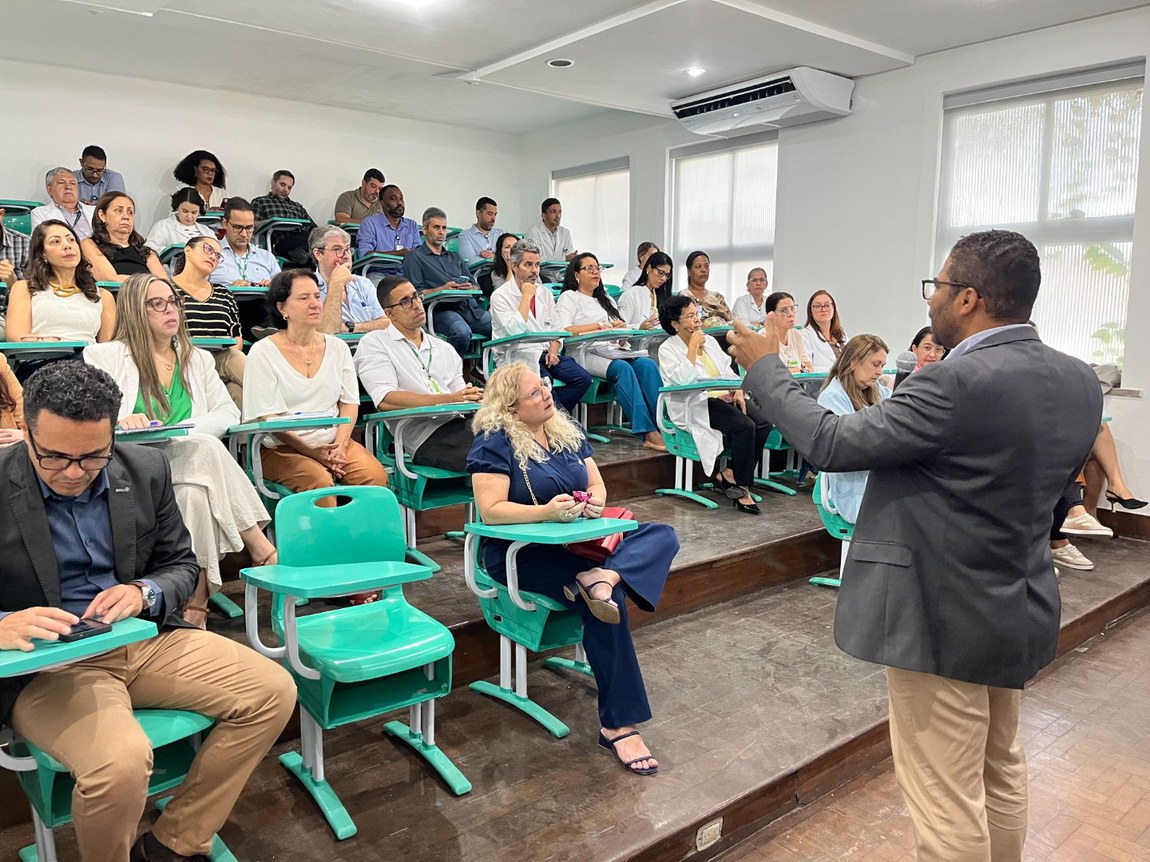 Diálogos em Rede discute identificação de riscos e papel das lideranças no fortalecimento do controle interno do Hupes-UFBA