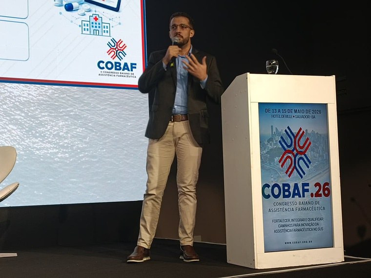 Ações de segurança medicamentosa e farmacovigilância da MCO-UFBA são destaque em congresso
