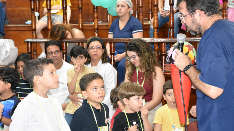 Filhos no Trabalho MEJC (2).png