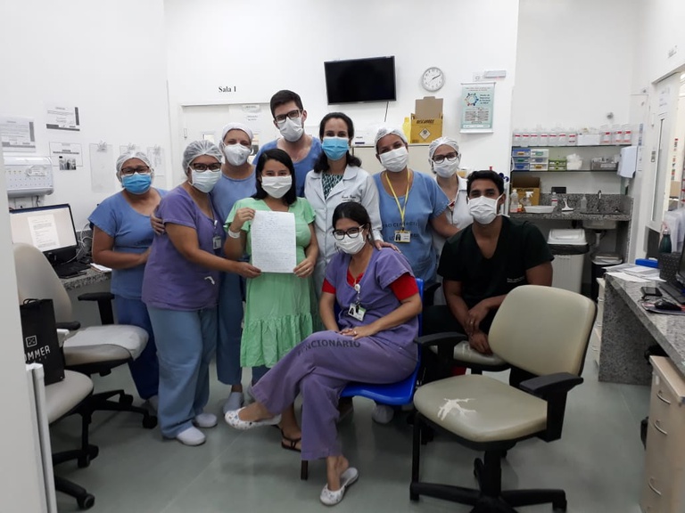 "Obrigada por me proporcionarem um momento glorioso ao dar a luz ao meu prematuro"