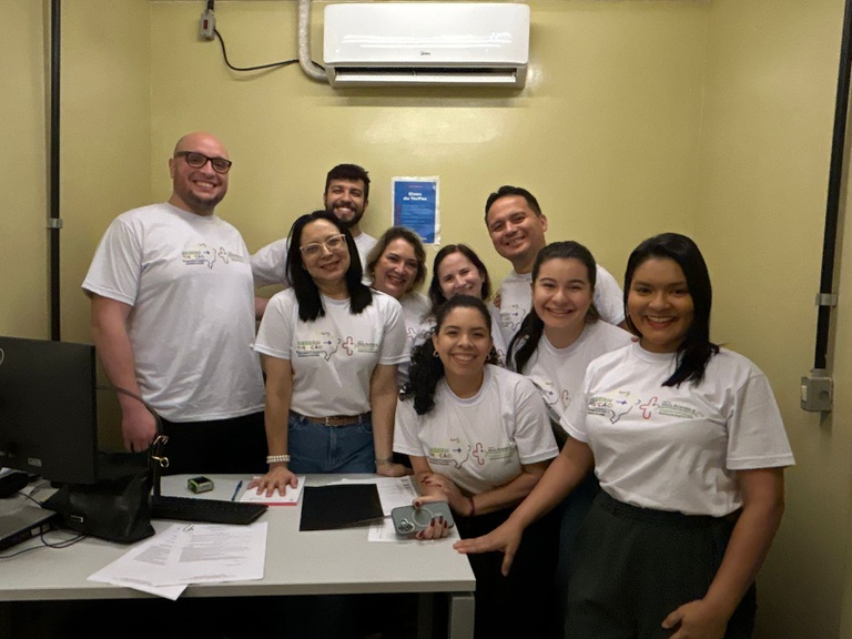 Equipe de assistência do HUBFS no Viradão da Saúde