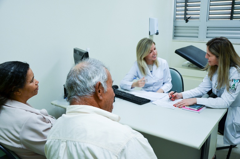 ASSISTÊNCIA.MAIS DE 300 MIL CONSULTAS.jpg