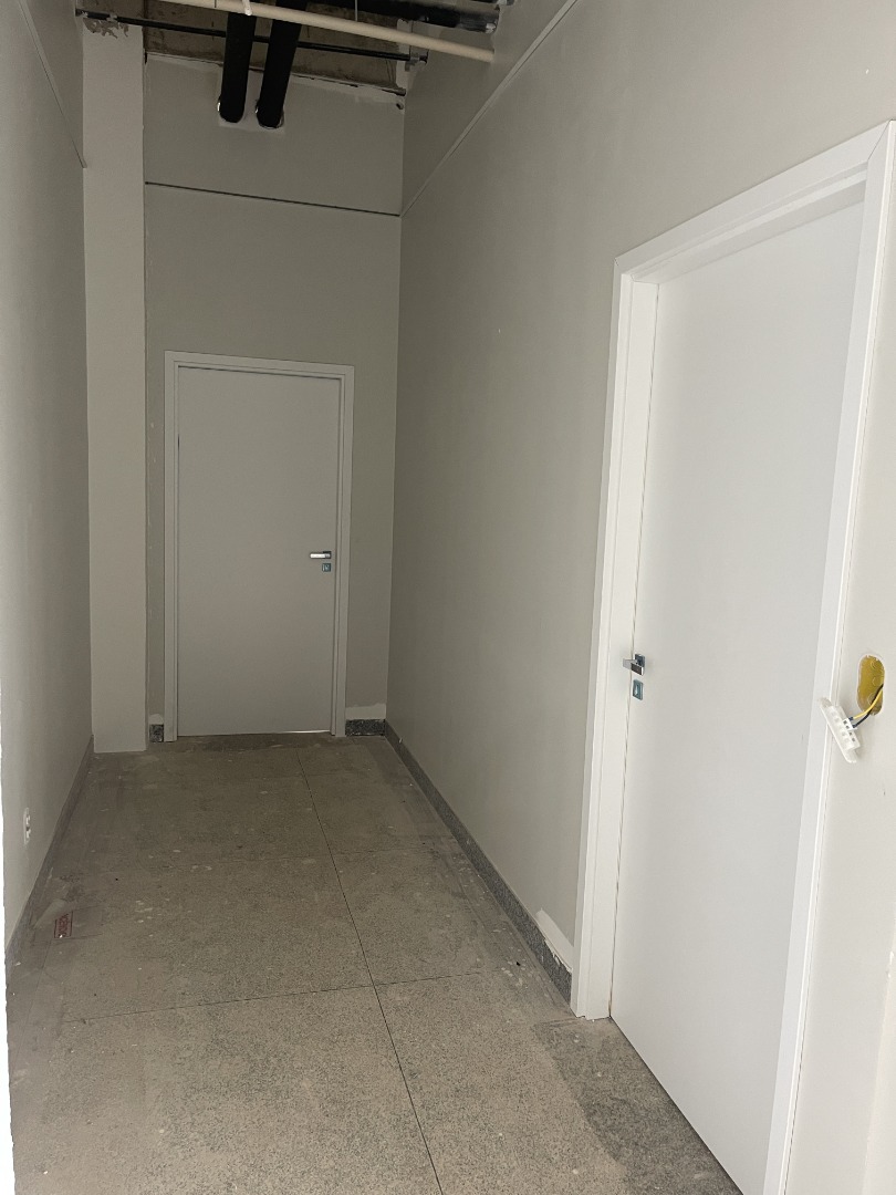 Instalação de esquadrias - 8BJU