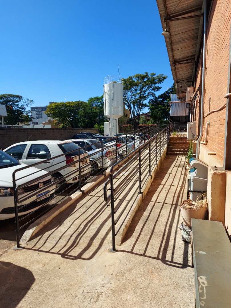 Prevenção e Combate a Incêndio - Escada Almoxarifado