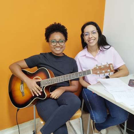 Sarau no HU Dom Bosco - Gabriela de Oliveira Venerando e Aline Thawany