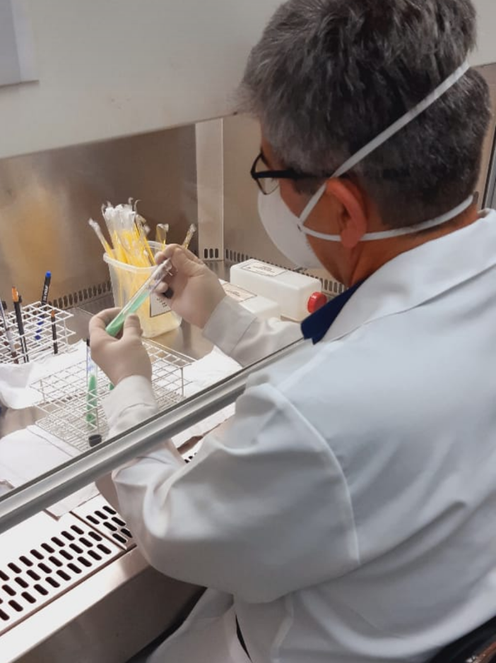 Técnica desenvolvida em parceria com HU-UFJF proporciona mais agilidade na rotina do diagnóstico da tuberculose. Foto: UCR 24 