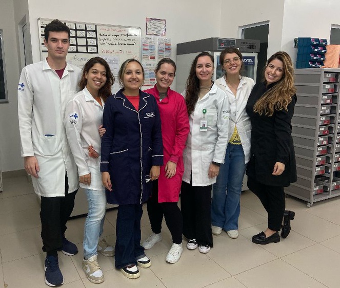 Parte da equipe Farmácia Central do HU-UFSCar