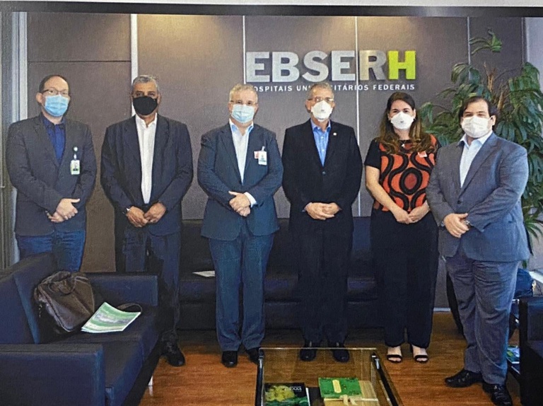 visita reitora e neves Ebserh.jpg