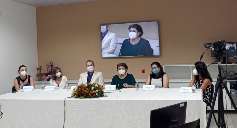 formatura residentes divulgação.jpg