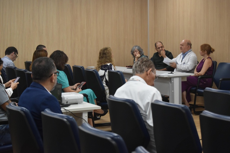 Foto - Programações impulsionam o ensino, a pesquisa e a inovação em saúde na unidade hospitalar (2).jfif