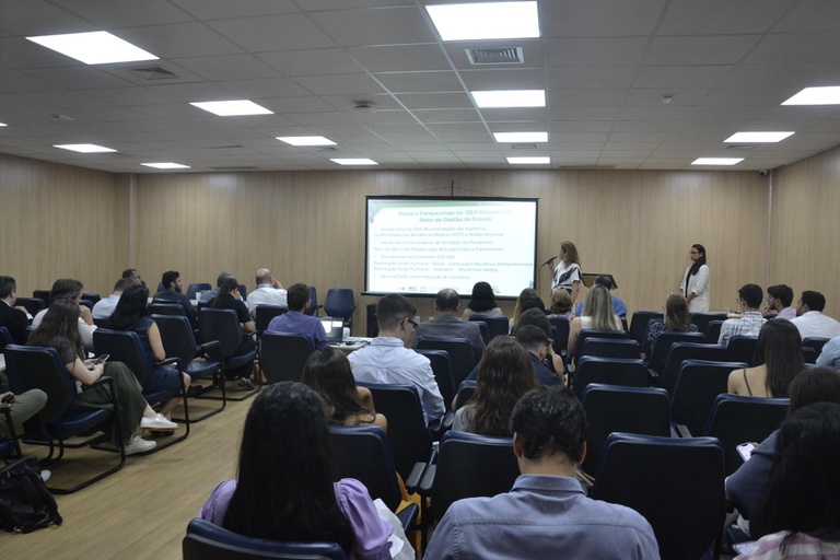 Foto - Programações impulsionam o ensino, a pesquisa e a inovação em saúde na unidade hospitalar (5).jfif