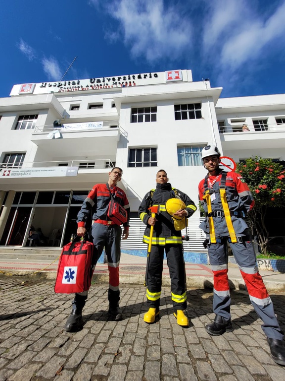 Brigadistas do Hucam-Ufes