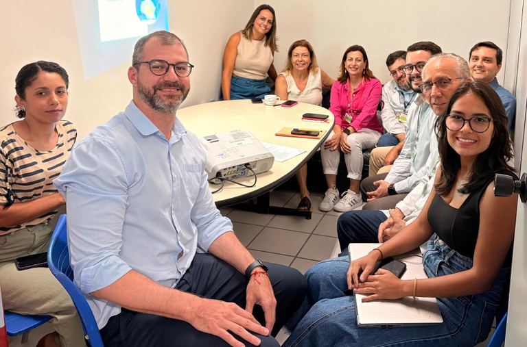 Gestores do Hucam em reunião para apresentação dos Nats e Nit do hospital