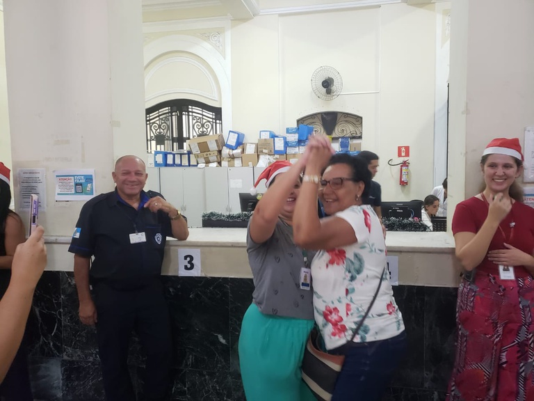 natal hugg 3