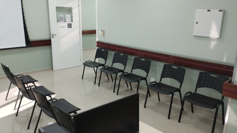 Laboratório de Informática - entrada_cadeiras