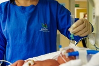 Semana da Prematuridade 2025 mobiliza profissionais e famílias no HU-UFSC