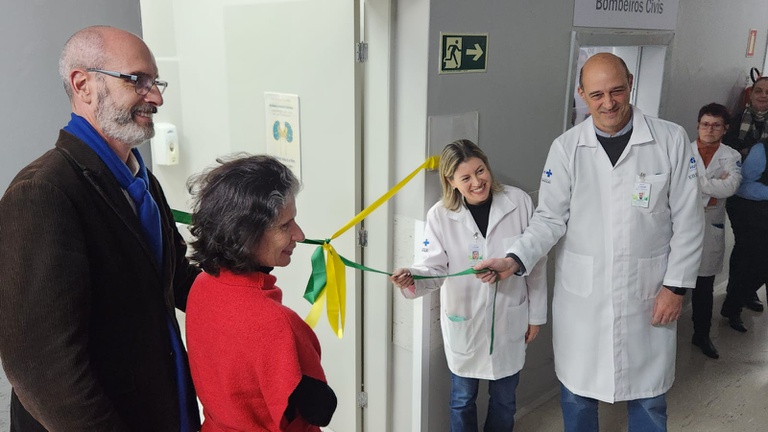 Desenlace da fita inaugural do Ambulatório de Hemodiálise Ambulatorial no HUSM