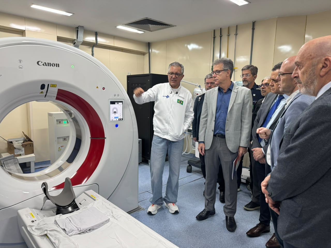 Visita técnica apresenta estrutura e áreas assistenciais do HUSE-Unirio