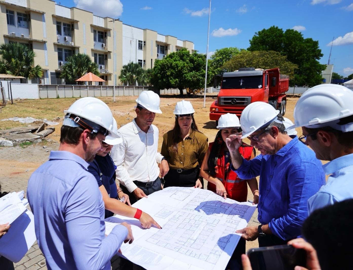 Unidade de Retaguarda Indígena do HU-UFRR, a primeira do país, recebe visita técnica
