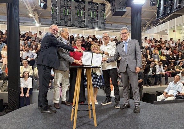 HU Brasil firma acordos estratégicos para impulsionar pesquisa clínica e inovação em saúde no SUS