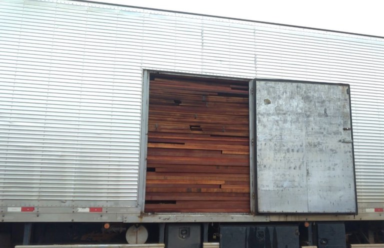 Ibama realiza operação para combater ilegalidades ambientais em Terras Indígenas no Pará