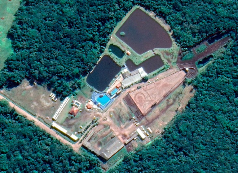 2021-11-23_hotel_embargado_area_indigena_Ibama