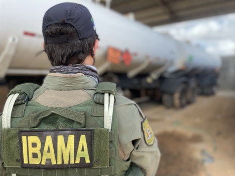 2021-12-28_Fiscal_tanque_op-Xapiri_Ibama