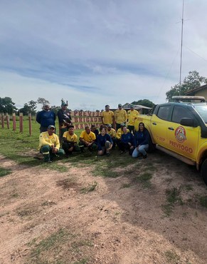 Equipe do Prevfogo/Ibama