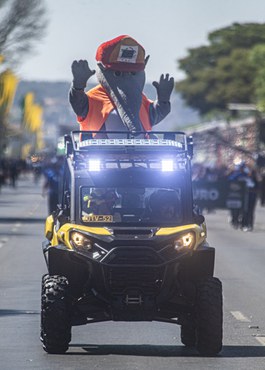 2025-09-08 Mascote do Prevfogo do Ibama participou do evento junto aos brigadistas.jpg
