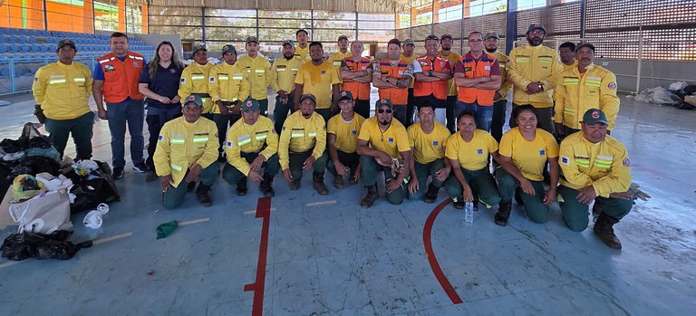 2025-11-24 Brigadistas atuam em Rio Bonito do Iguaçu e Laranjeiras do Sul após o desastre.jpeg