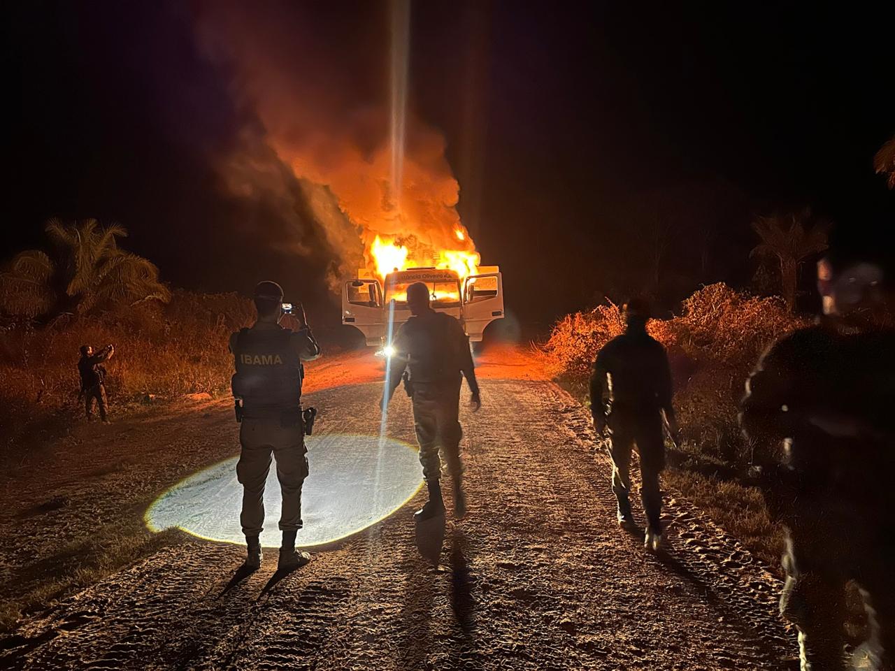 Fiscais do Ibama inutilizaram 73 escavadeiras usadas na TI Sararé