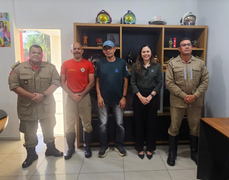 2025-11-04 Representantes do Ibama e do CBMPB reuniram-se na última quinta-feira (30-10).png